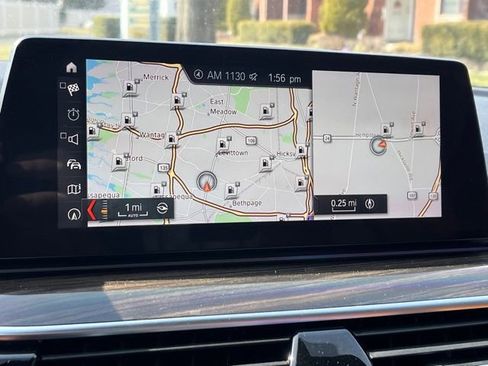 Used 2019 BMW 530i xDrive w/ Premium Package image 29