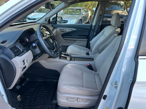 Used 2019 Honda Pilot EX image 13