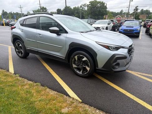 Used 2024 Subaru Crosstrek 2.5i Limited AWD/4WD image 3