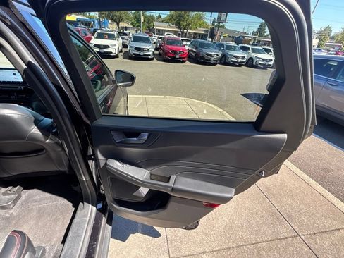 Used 2024 Ford Escape ST-Line AWD/4WD image 13