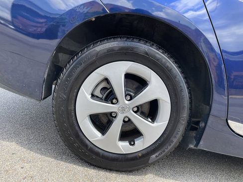 Used 2012 Toyota Prius Three FWD image 12