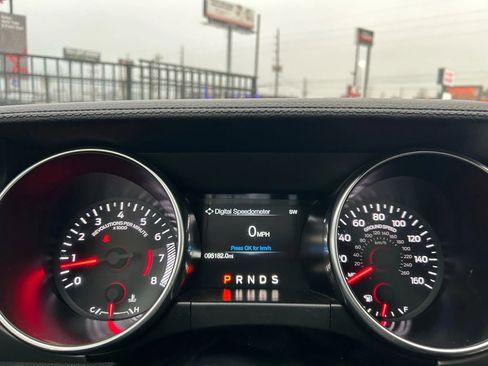 Used 2020 Ford Mustang Premium image 19