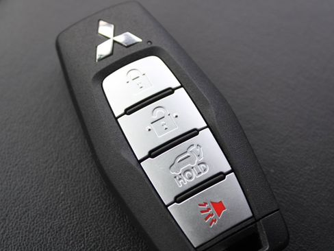 Used 2024 Mitsubishi Outlander SEL image 15