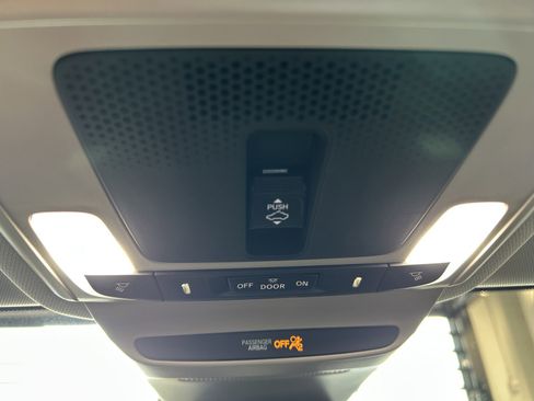 New 2026 Honda HR-V EX-L image 31