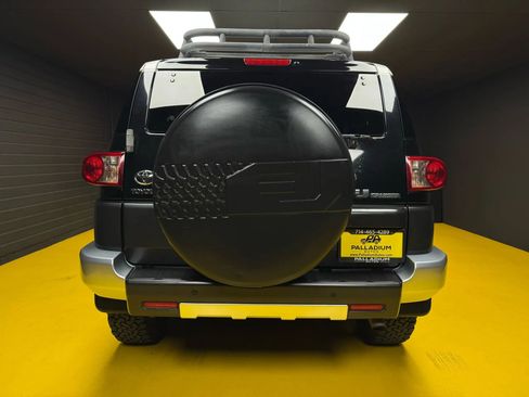 Used 2007 Toyota FJ Cruiser 4WD image 5