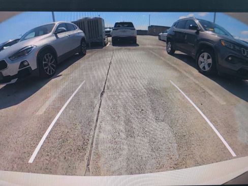 Used 2023 Tesla Model 3 Standard Range image 21