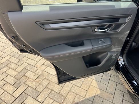 Certified 2025 Honda CR-V Sport-L image 14