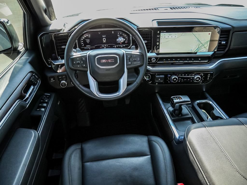 Used 2025 GMC Sierra 1500 SLT w/ SLT Premium Plus Package AWD/4WD image 30