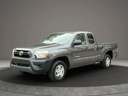 Used 2013 Toyota Tacoma 2WD Access Cab image 1