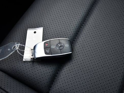 Used 2020 Mercedes-Benz GLE 350 4MATIC image 16