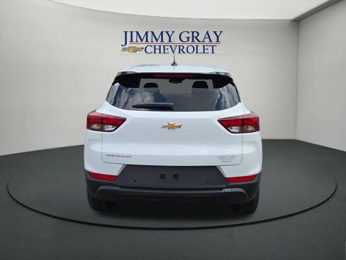 New 2026 Chevrolet TrailBlazer LS w/ LS Convenience Package FWD image 4