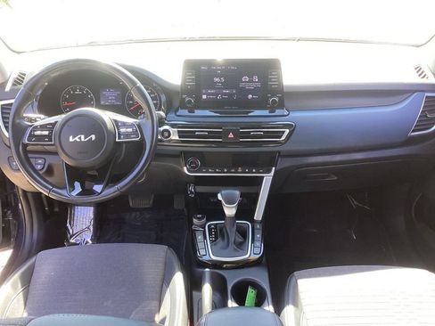 Used 2023 Kia Seltos S AWD/4WD image 15