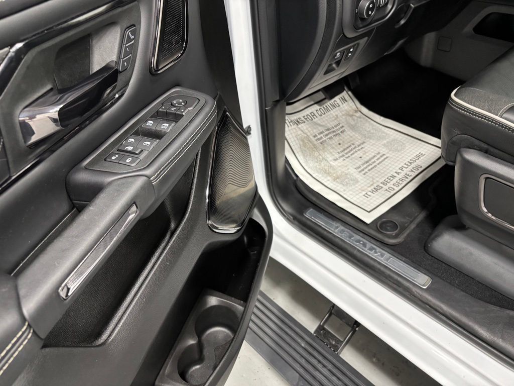 Used 2026 RAM 1500 Limited AWD/4WD image 9