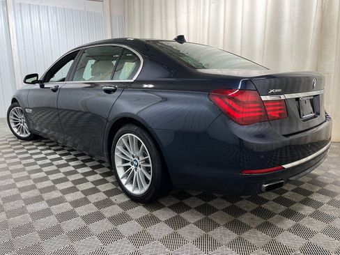 Used 2015 BMW 750Li xDrive image 21