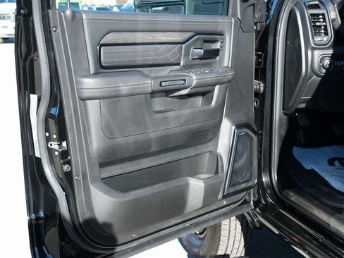 Used 2025 RAM 3500 Limited image 16