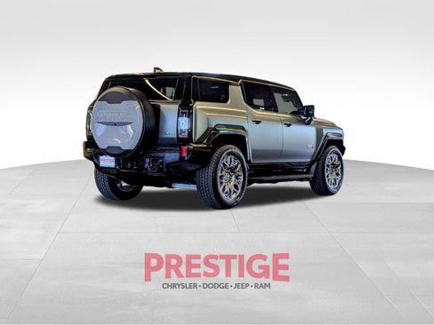 Used 2024 GMC Hummer EV 3X AWD/4WD image 9
