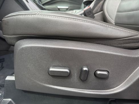 Used 2016 Ford Escape Titanium w/ Equipment Group 301A image 9