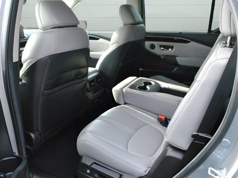 Certified 2025 Honda Pilot EX-L image 31