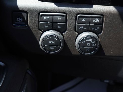 New 2025 Chevrolet Silverado 2500 LTZ w/ LTZ Premium Package image 19