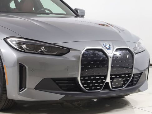 Used 2023 BMW i4 eDrive35 RWD image 46