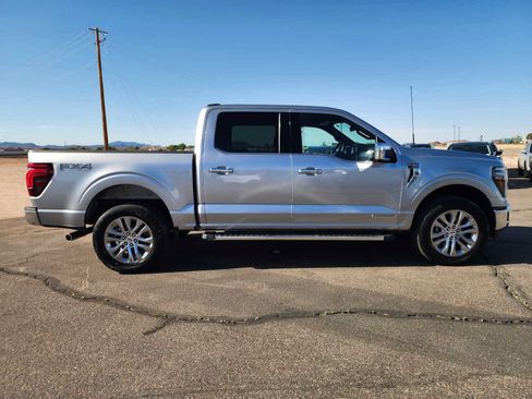 Used 2024 Ford F150 Lariat w/ FX4 Off-Road Package AWD/4WD image 4