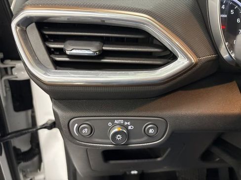 Used 2021 Chevrolet TrailBlazer ACTIV w/ Sun and Liftgate Package image 32