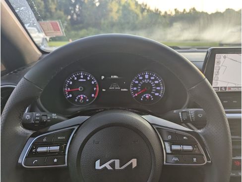 Used 2024 Kia Forte GT-Line w/ GT-Line Premium Package FWD image 17