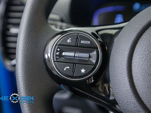 Used 2025 Kia Soul S FWD image 14