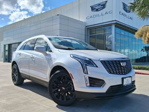 Used 2022 Cadillac XT5 Luxury FWD image 1