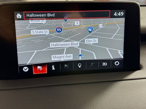 Used 2018 MAZDA CX-9 Touring w/ Touring Premium Package image 16