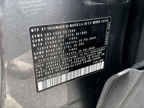 Used 2025 Volkswagen Taos SE FWD image 14