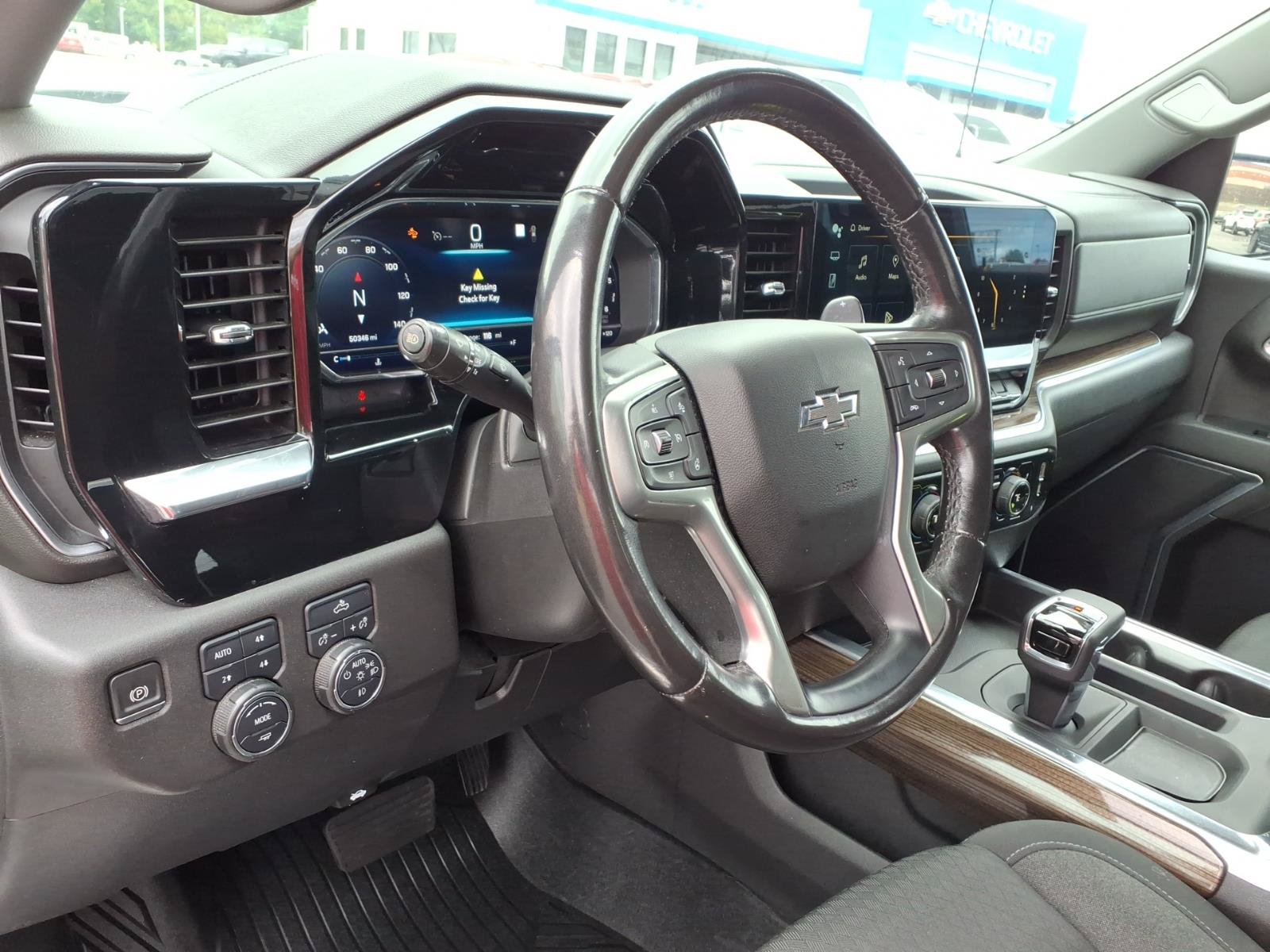 Used 2022 Chevrolet Silverado 1500 LT Trail Boss AWD/4WD image 8