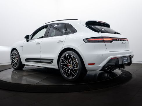 New 2026 Porsche Macan S image 3