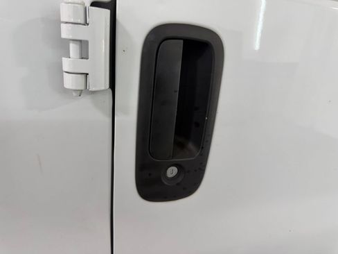 Used 2022 Chevrolet Express 2500 w/ Driver Convenience Package RWD image 7