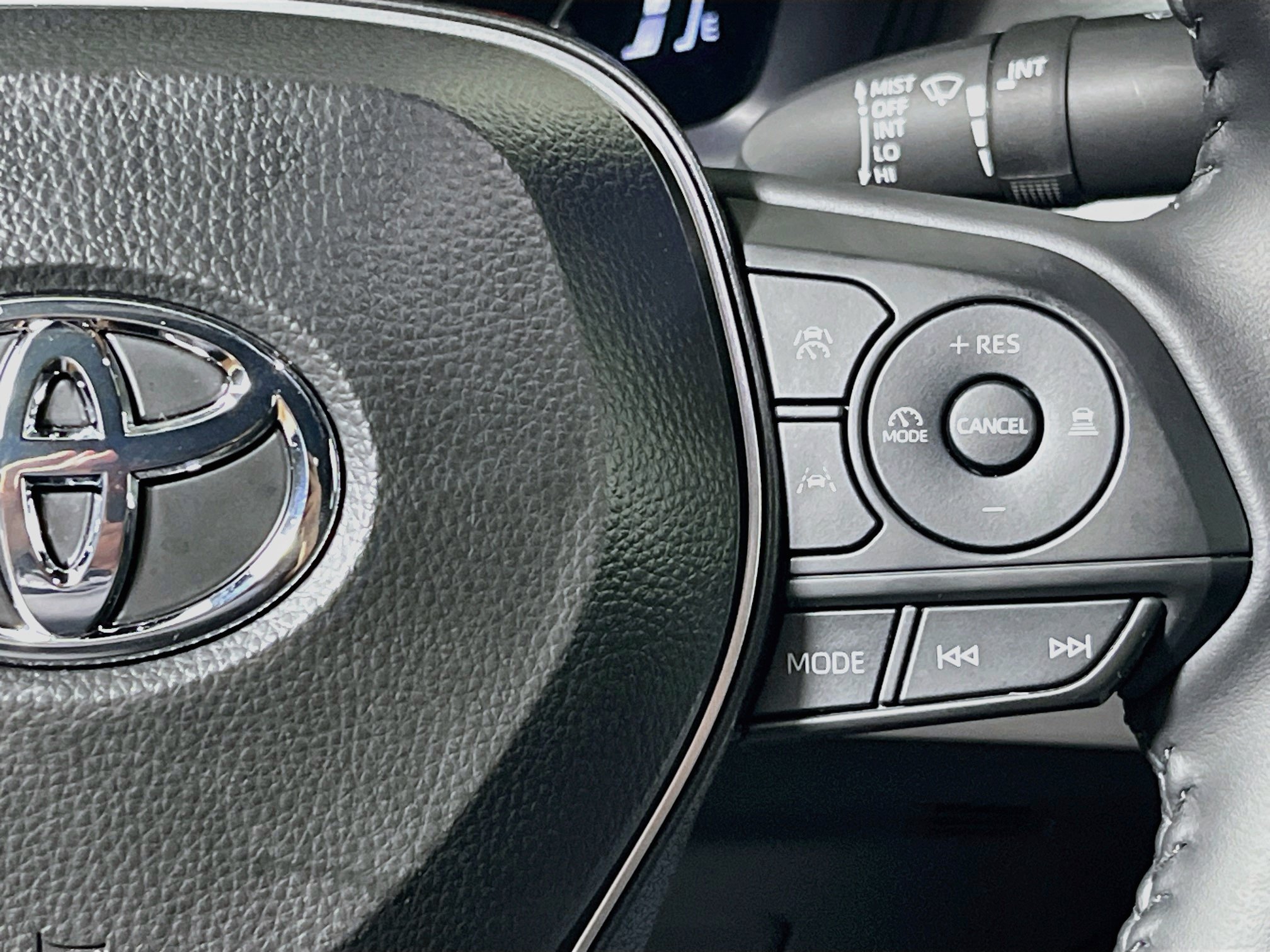 Used 2026 Toyota Corolla SE FWD image 19