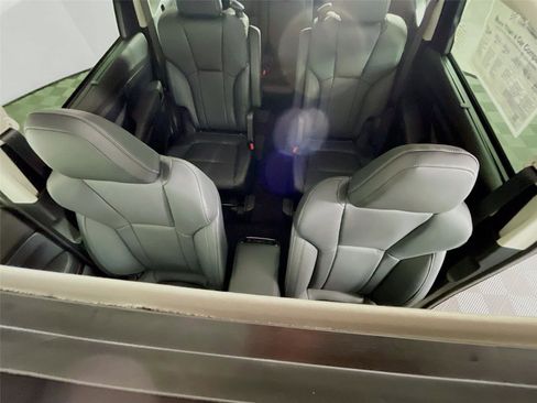 New 2026 Subaru Ascent Limited image 8