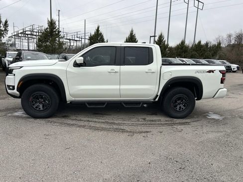 New 2026 Nissan Frontier PRO-4X w/ Pro-4x Convenience Package AWD/4WD image 4