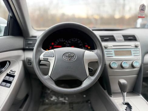 Used 2007 Toyota Camry LE image 14