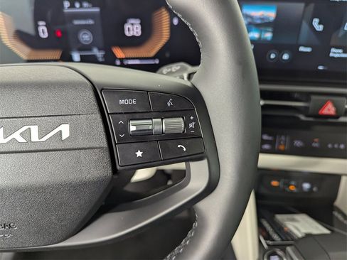 New 2026 Kia Sportage EX image 23