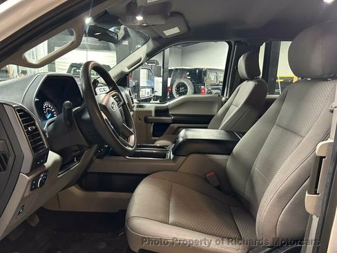 Used 2019 Ford F150 XLT w/ Trailer Tow Package image 15