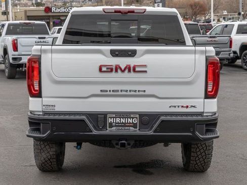 New 2026 GMC Sierra 1500 AT4X image 4
