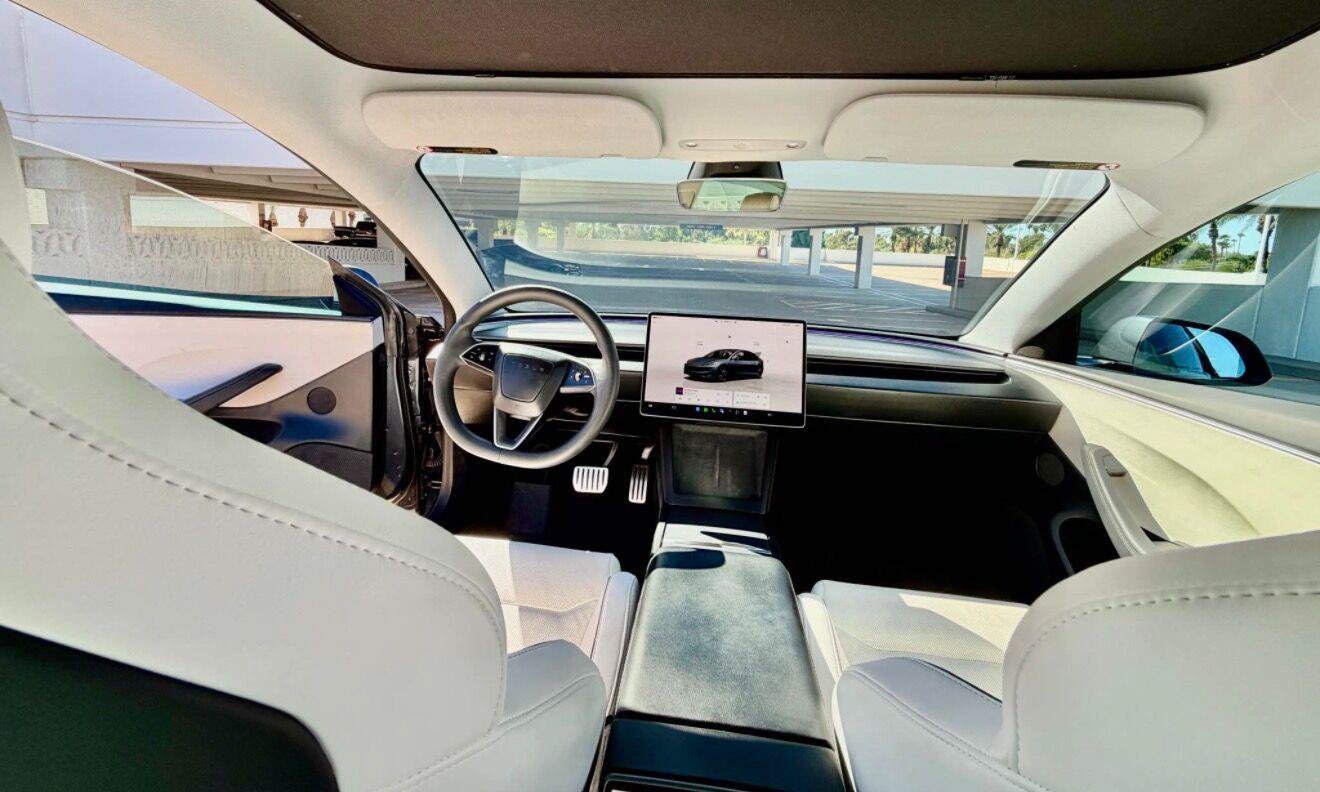Used 2024 Tesla Model 3 Performance AWD/4WD image 4