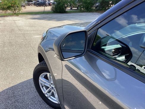 Used 2022 Ford Explorer XLT w/ Equipment Group 202A image 23