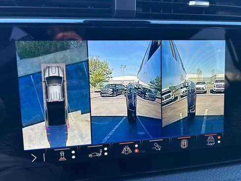 New 2026 GMC Sierra 3500 Denali w/ Denali Reserve Package image 32