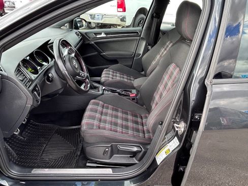 Used 2017 Volkswagen GTI S image 11