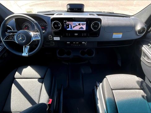 New 2026 Mercedes-Benz Sprinter 2500 image 5