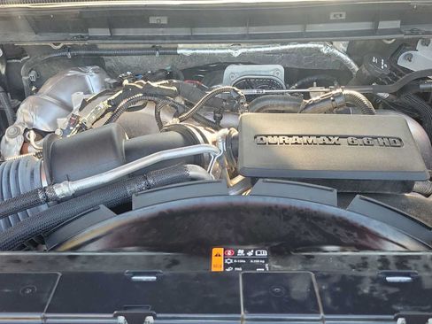 Used 2024 GMC Sierra 2500 AT4 w/ AT4 Preferred Package AWD/4WD image 13