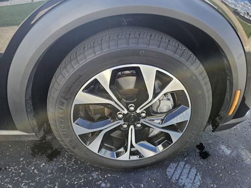 Used 2024 Ford Mustang Mach-E Select image 12