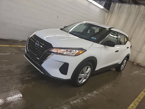 Used 2024 Nissan Kicks S FWD image 2