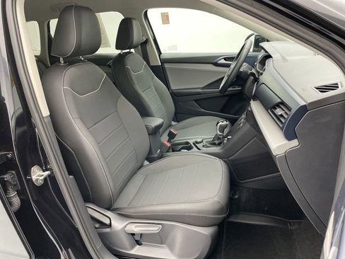 Used 2024 Volkswagen Taos SE image 47